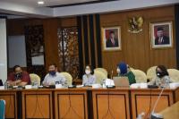 Media Sosial Harus Mampu Berikan Citra Positif Bagi DPR