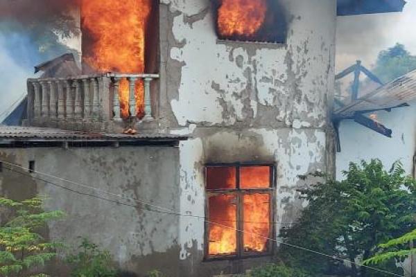 Rumah Anggota DPRD Nagekeo di Kupang Terbakar