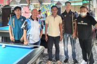  Ketua POBSI Kota Kupang, Hery Kadja Dahi bersama sejumlah peserta Tournament Biliard Ball Hector House Of Pool IV Cup dan Ball Double Wali Kota Cup ke II, (7/12/2021).