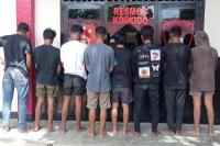 Sebanyak delapan pemuda pelaku penganiayaan yang berhasil diamankan jajaran Polres Manggarai Barat, Senin (3/10/2022)