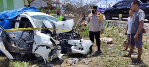 Lakalantas di Jalan Timor Raya, Honda Mobilio Seruduk Pagar Tewaskan 4 Orang
