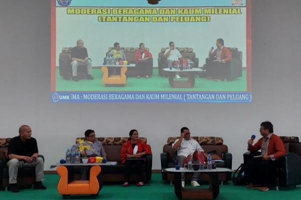 Narasumber pada Seminar Sehari FKUB Masuk Kampus yang dipusatkan di Universitas Muhammadyah Kupang, Senin (28/11/2022).