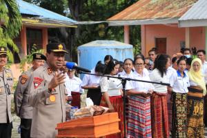 Safari Kamtibmas, Kapolda NTT Pimpin Apel di SMA Negeri 1 Kupang Timur