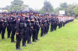 Gabungan personel dari Polri, TNI dan Satpol PP di Kabupaten Belu disiagakan jelang putusan sidang gugatan Pilkada Belu di Mahkamah Konstitusi